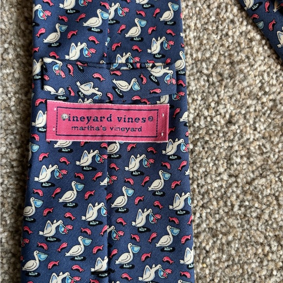Vineyard Vines Pelican Tie - Picture 4 of 4